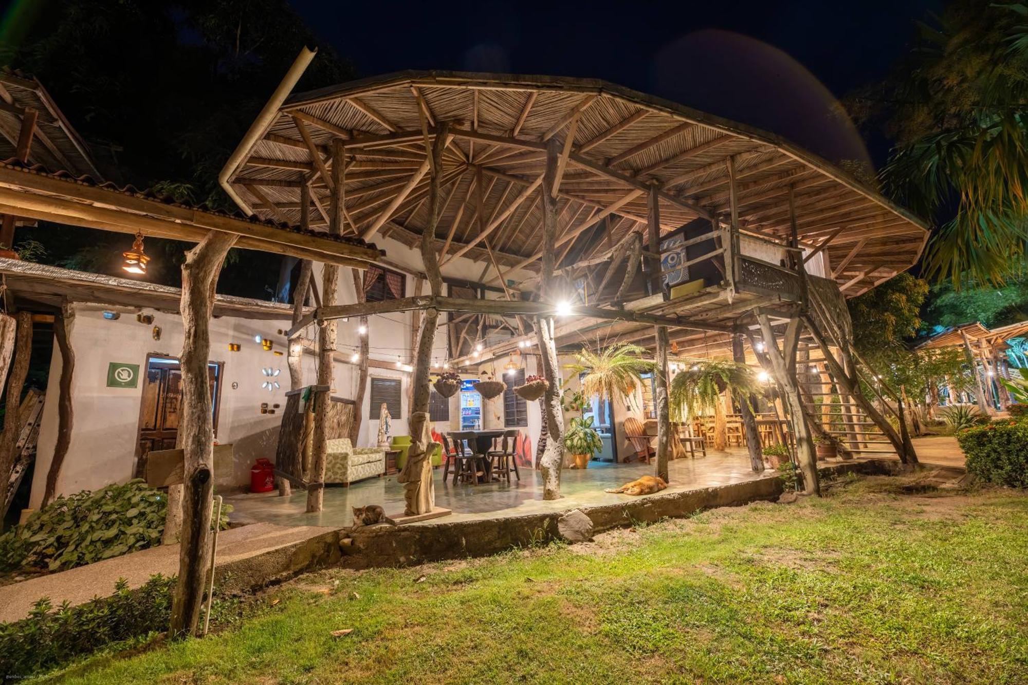 Hostal La Media Luna Palomino Εξωτερικό φωτογραφία