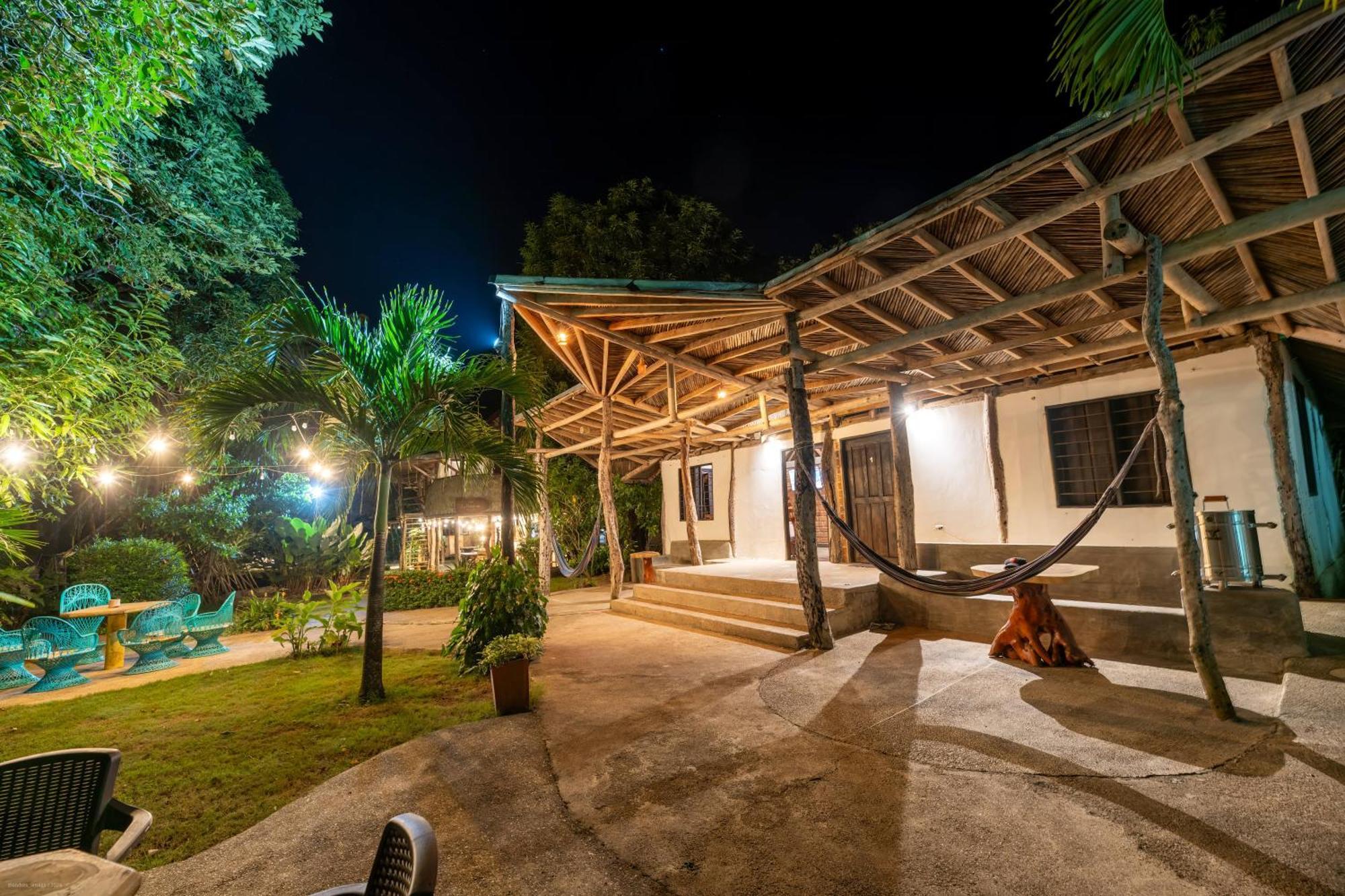 Hostal La Media Luna Palomino Εξωτερικό φωτογραφία