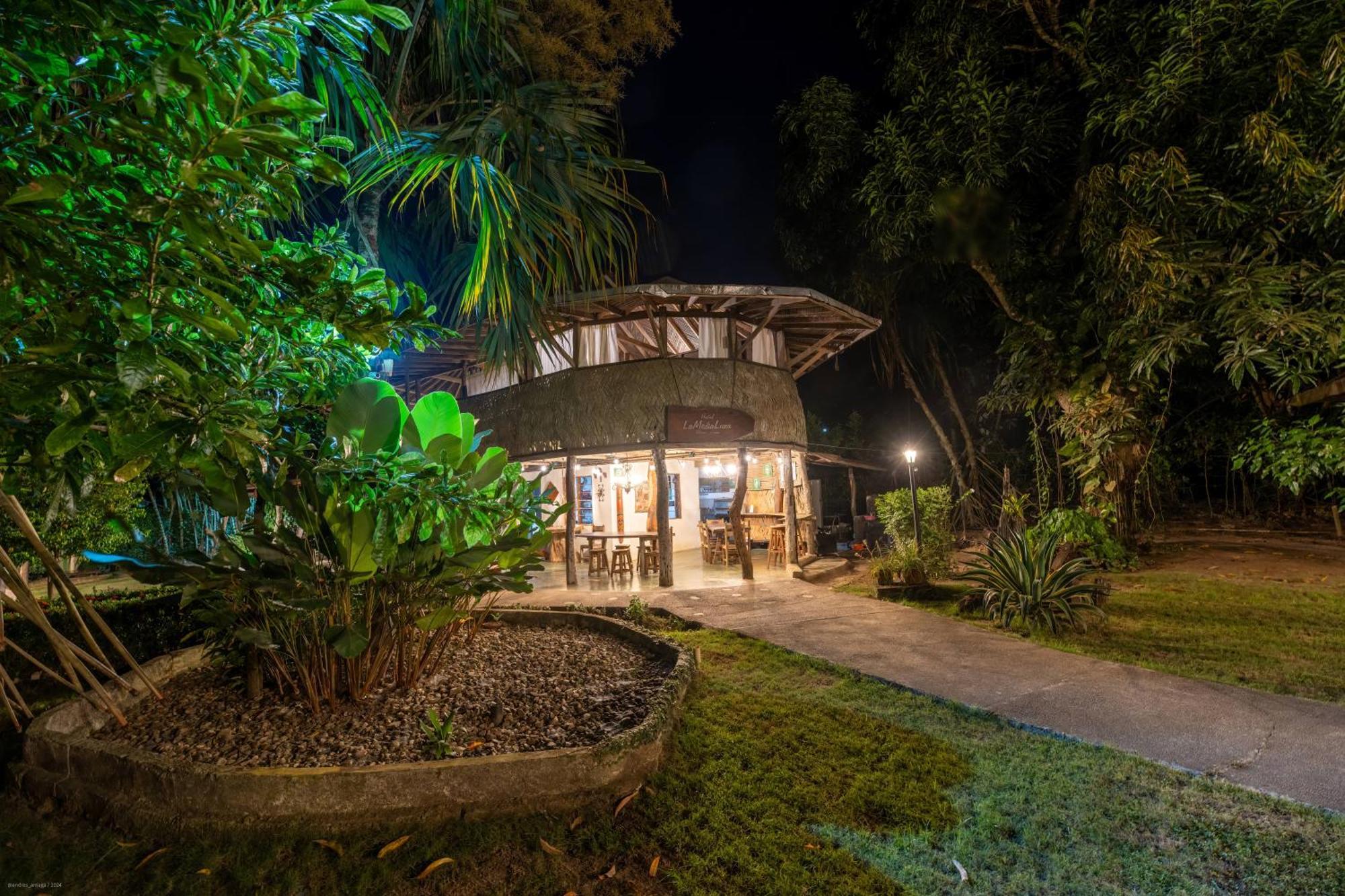 Hostal La Media Luna Palomino Εξωτερικό φωτογραφία