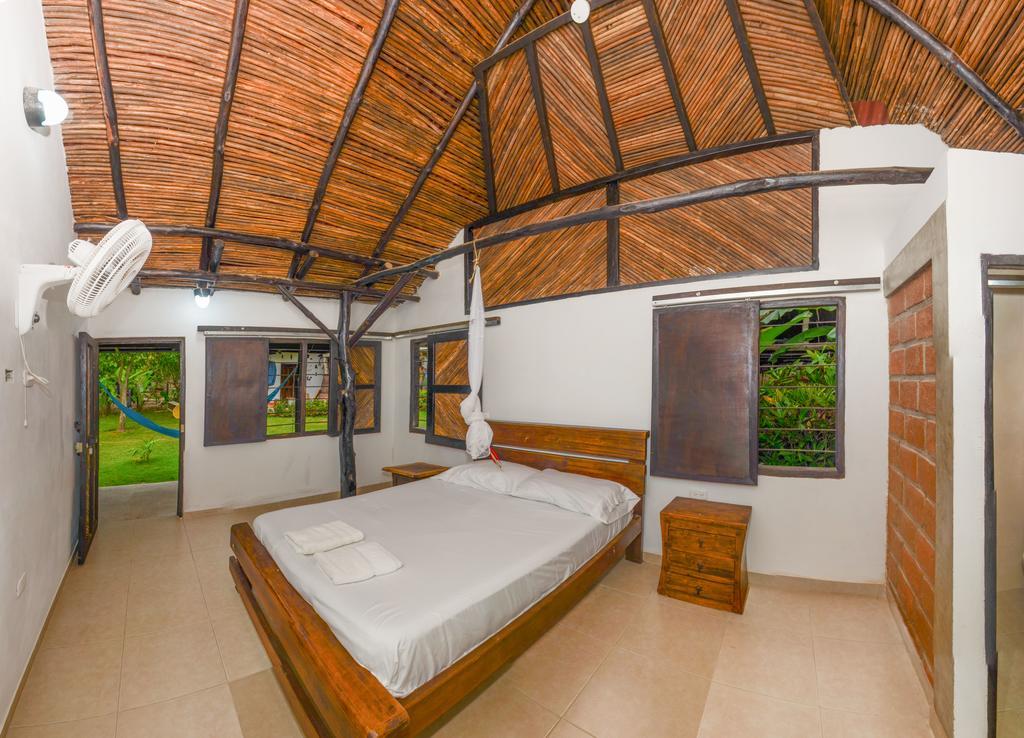 Hostal La Media Luna Palomino Εξωτερικό φωτογραφία